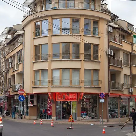 Lermontov Appartement Burgas